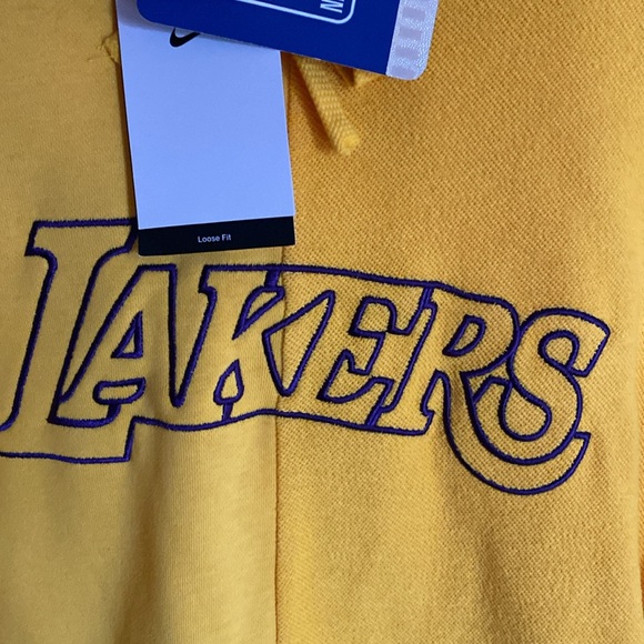 Nike - Basketball Hoodie - BNWT - Lakers NBA - Picture 4 of 6